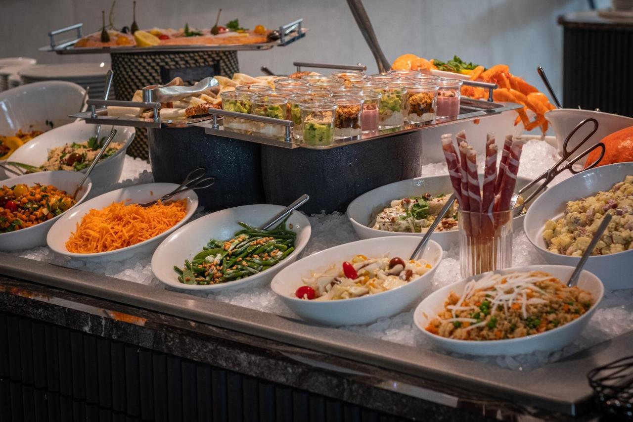 Golden Tulip Lyon Ouest Techlid Hotel & Spa Limonest Εξωτερικό φωτογραφία