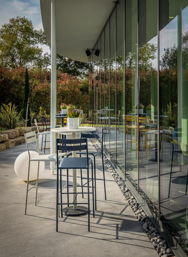 Golden Tulip Lyon Ouest Techlid Hotel & Spa Limonest Εξωτερικό φωτογραφία