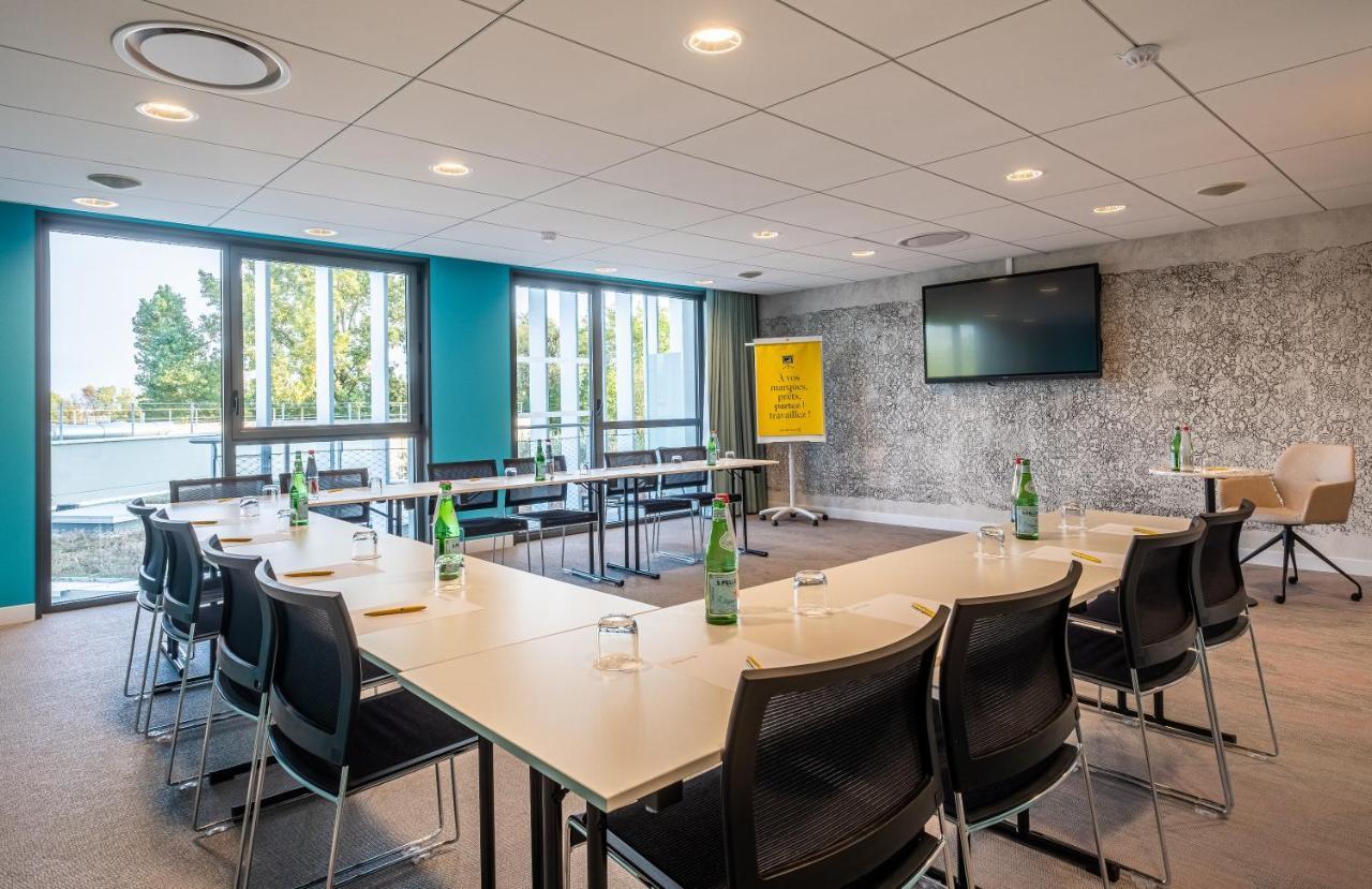 Golden Tulip Lyon Ouest Techlid Hotel & Spa Limonest Εξωτερικό φωτογραφία