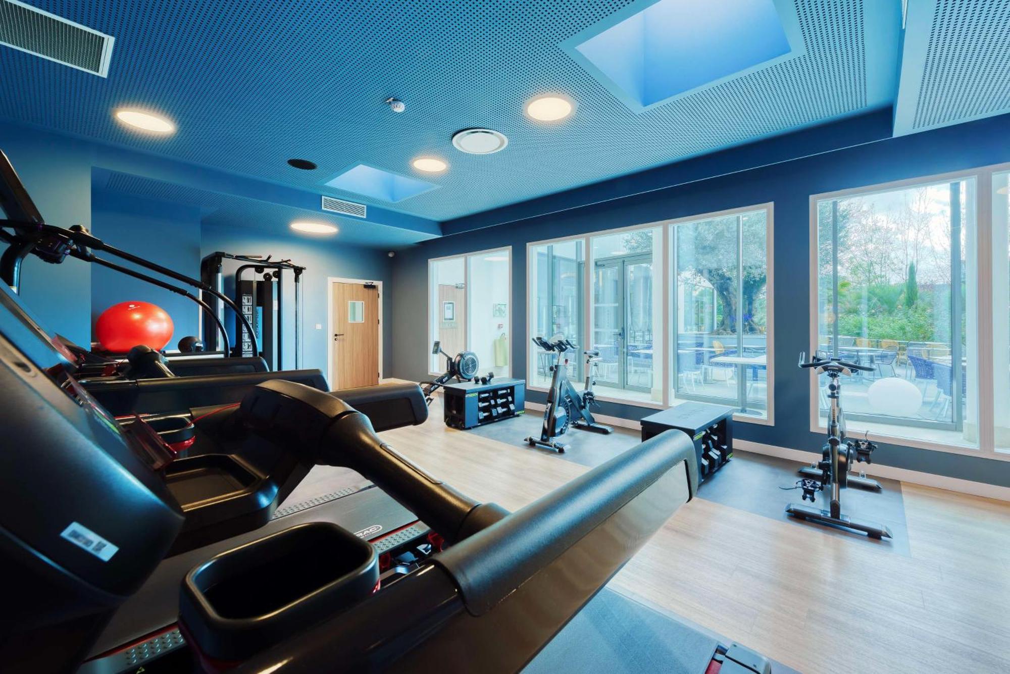 Golden Tulip Lyon Ouest Techlid Hotel & Spa Limonest Εξωτερικό φωτογραφία