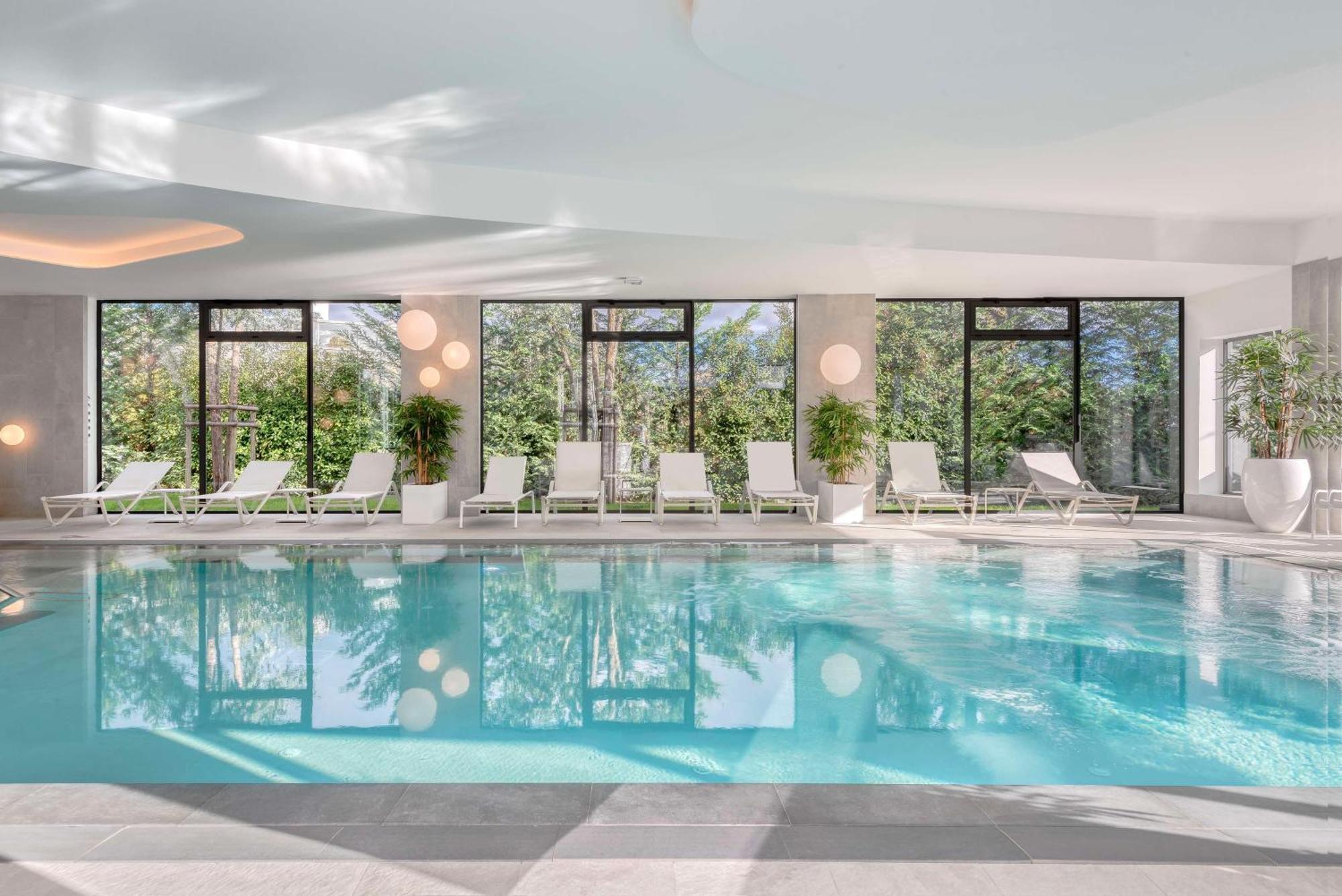 Golden Tulip Lyon Ouest Techlid Hotel & Spa Limonest Εξωτερικό φωτογραφία