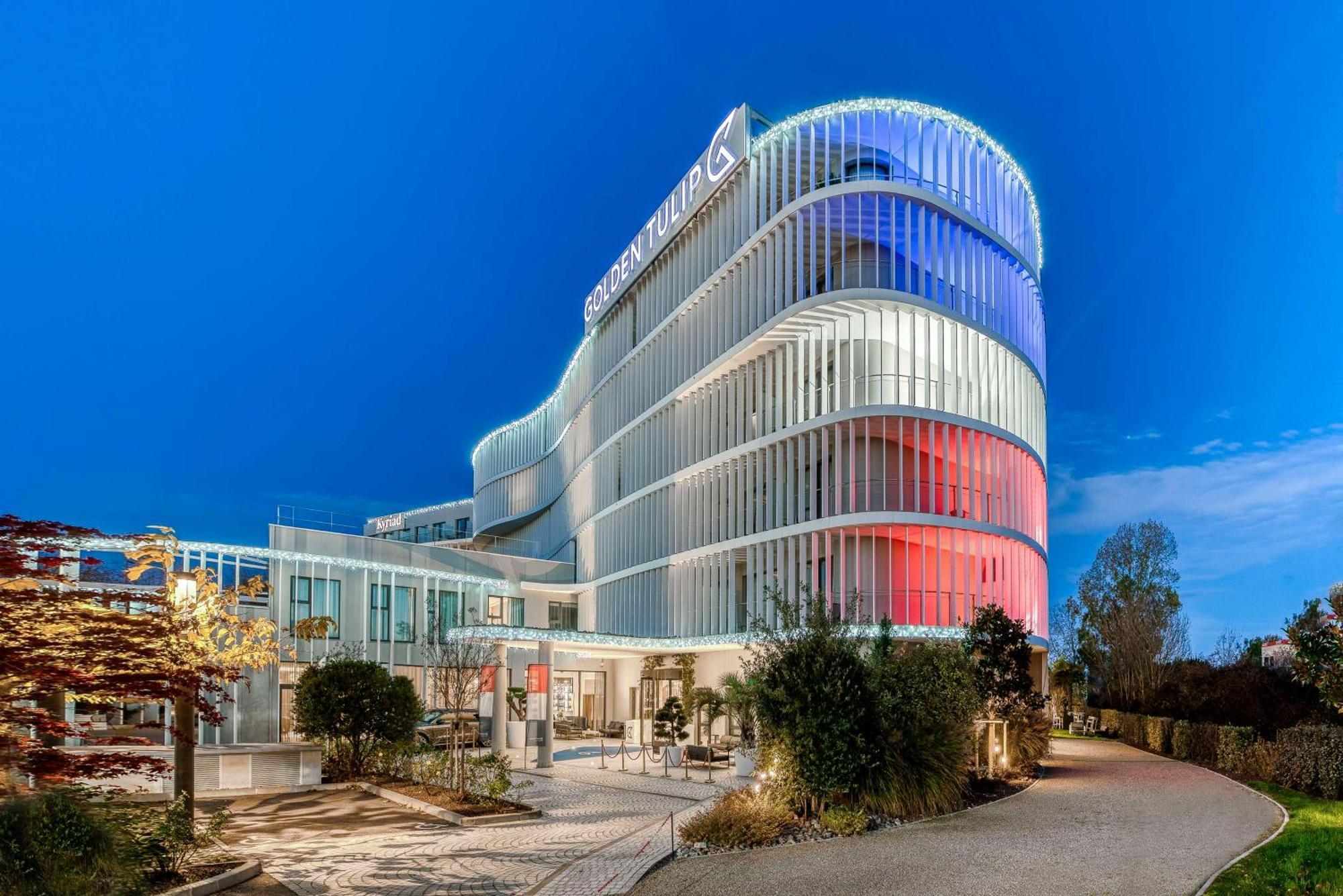 Golden Tulip Lyon Ouest Techlid Hotel & Spa Limonest Εξωτερικό φωτογραφία