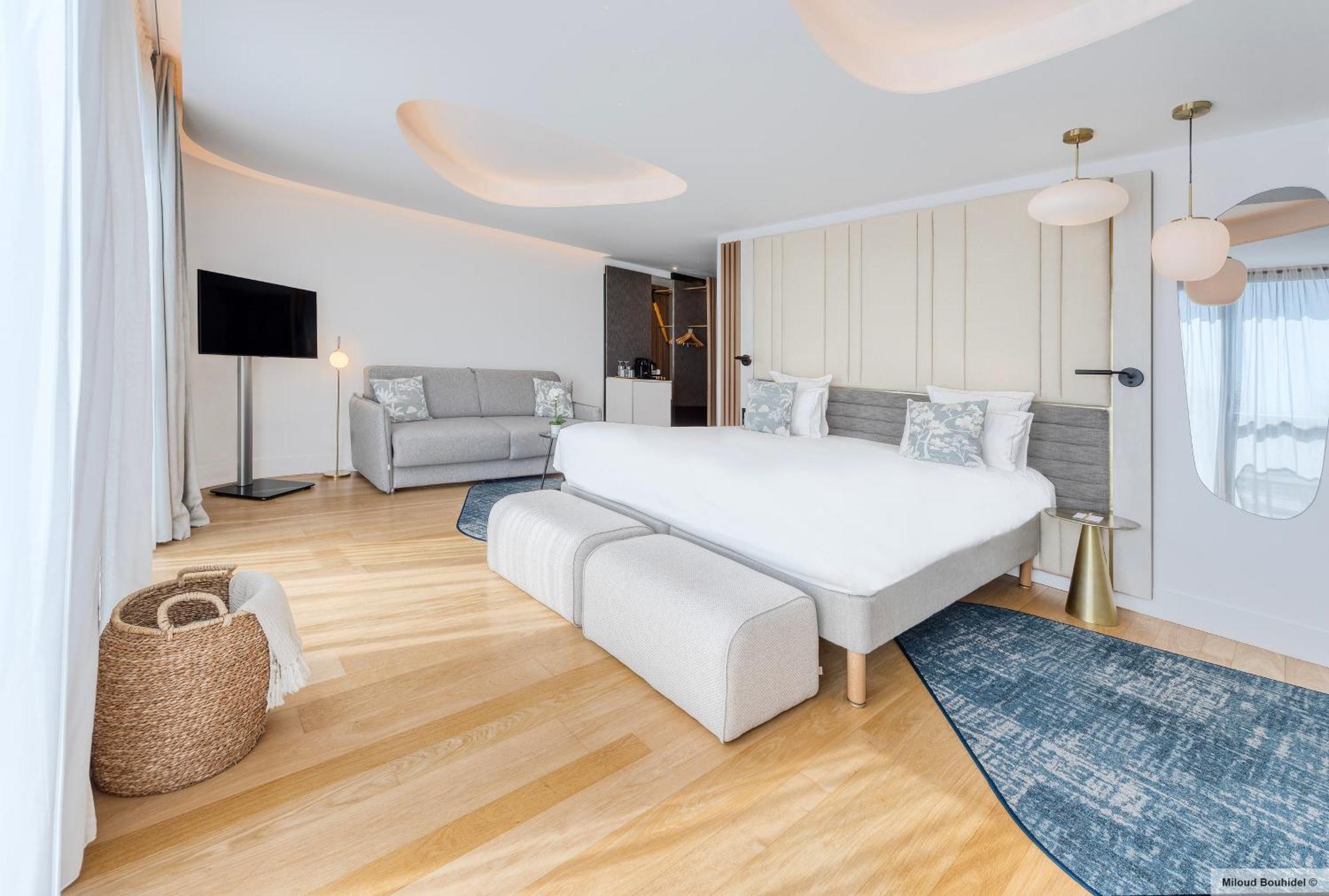 Golden Tulip Lyon Ouest Techlid Hotel & Spa Limonest Εξωτερικό φωτογραφία