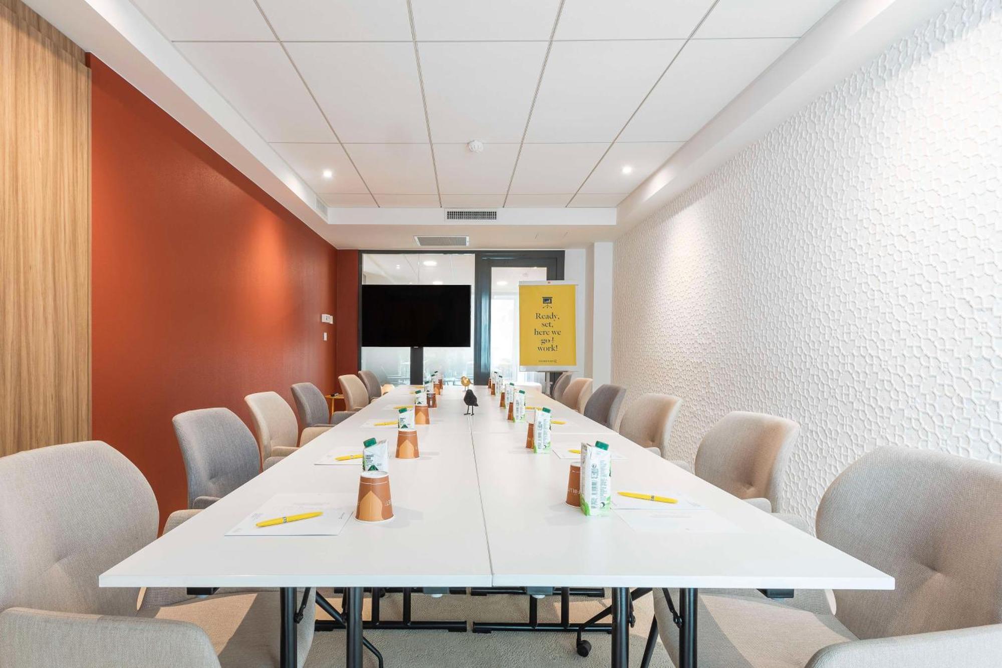 Golden Tulip Lyon Ouest Techlid Hotel & Spa Limonest Εξωτερικό φωτογραφία